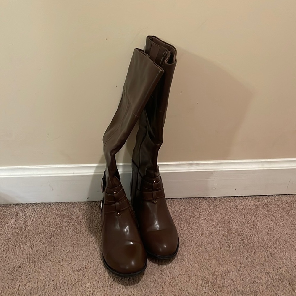 Arizona Jean co, brown boots
